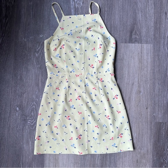French Connection Dresses & Skirts - French Connection Cream Floral Dress